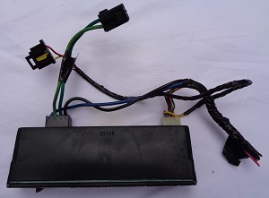 1998 - 2005 CADILLAC DEVILLE SUNROOF MODULE CONTROL 15214938; 25697239 