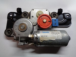 1995 - 1999 BUICK RIVIERA SUNROOF MOTOR ACTUATOR 25678173; 12536838 