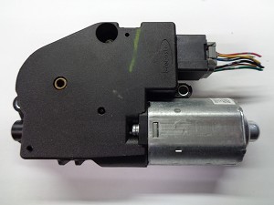 2009 - 2015 HONDA PILOT SUNROOF MOTOR 70450-SZA-A12; 70450SZAA12; 70450-SZA-A11; 70450SZAA11; 70450-SZA-A01; 70450SZAA01 