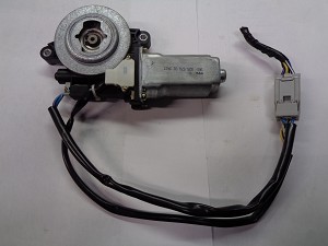 2004 - 2011 MITSUBISHI ENDEAVOR SUNROOF MOTOR MN159297 