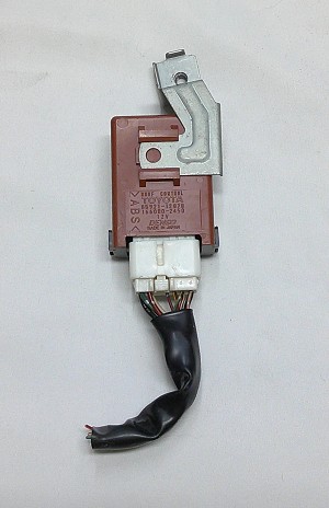1997 - 2000 TOYOTA RAV4 SUNROOF SCU MODULE 85921-12070; 8592112070 