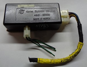 2001 - 2005 KIA SEDONA SUNROOF MODULE 0K55569871A; 0K55569871 